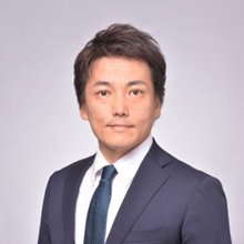 山本 卓.png